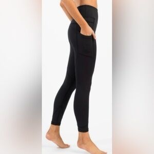 Zyia Women’s 6-8 high rise black leggings with side pockets